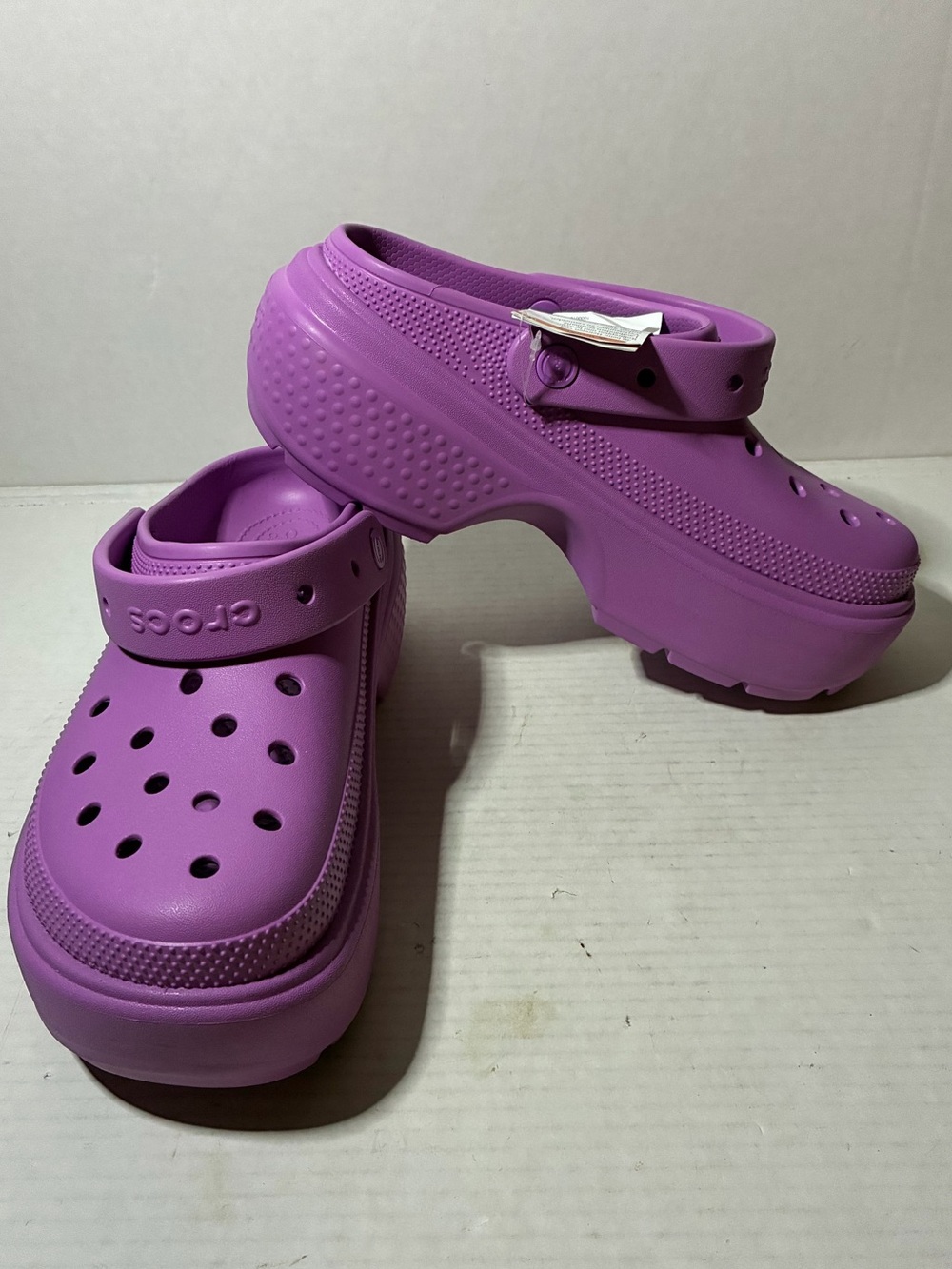 NWT Crocs Stomp Clogs Platforms Bubble Purple Violet Slip Ons Sz Men 9 /Women 11